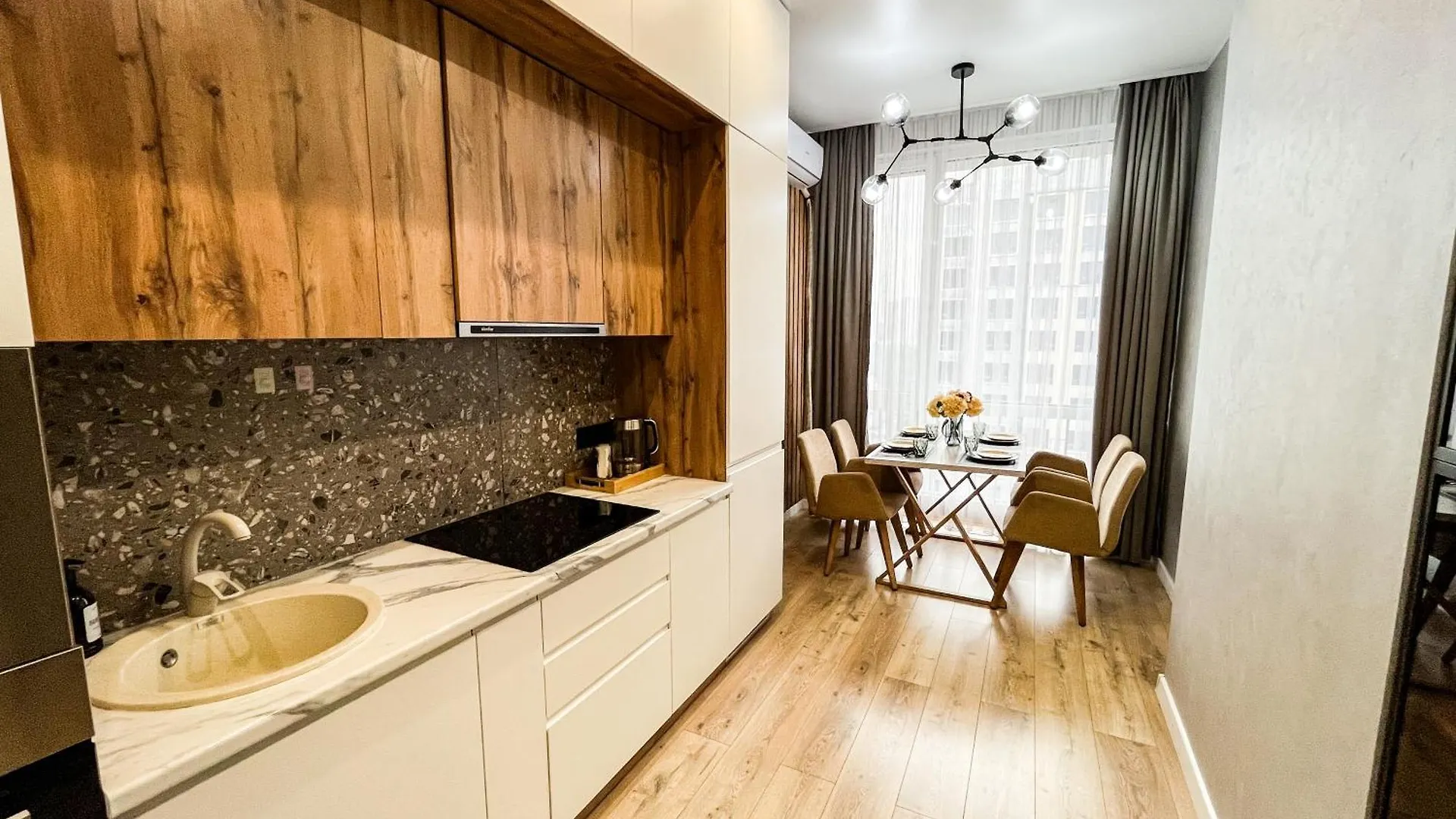 Люкс Апартаменты На Жк 4You Almaty Apartment
