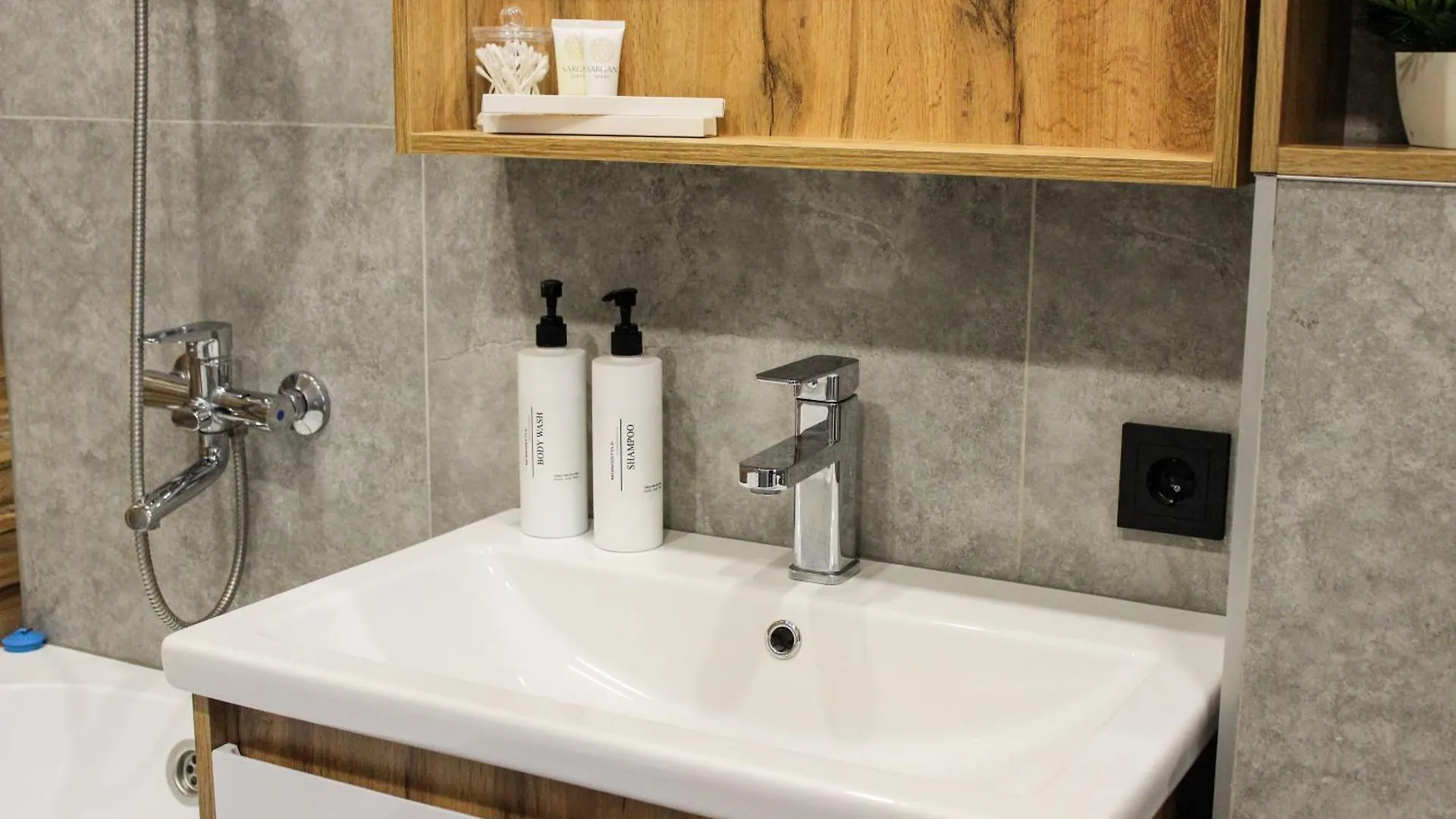 Люкс Апартаменты На Жк 4You Almaty Apartment